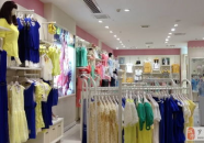 金苑女装专卖店,时尚女装的美丽花园
