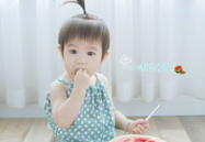小雨娱乐吃瓜,吃瓜群众背后的真相与反思