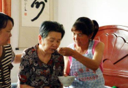 想找个住家保姆,打造温馨家庭的住家保姆招聘指南”